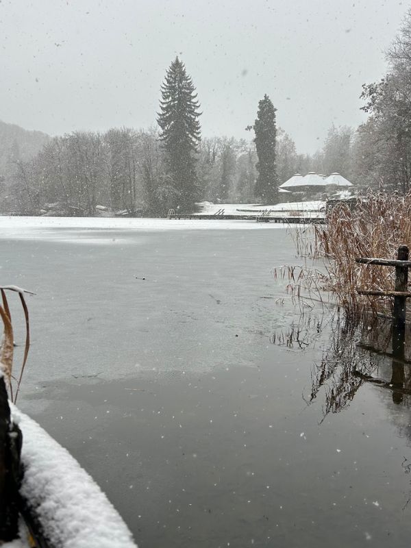 Der Kleine Montiggler See im Winter