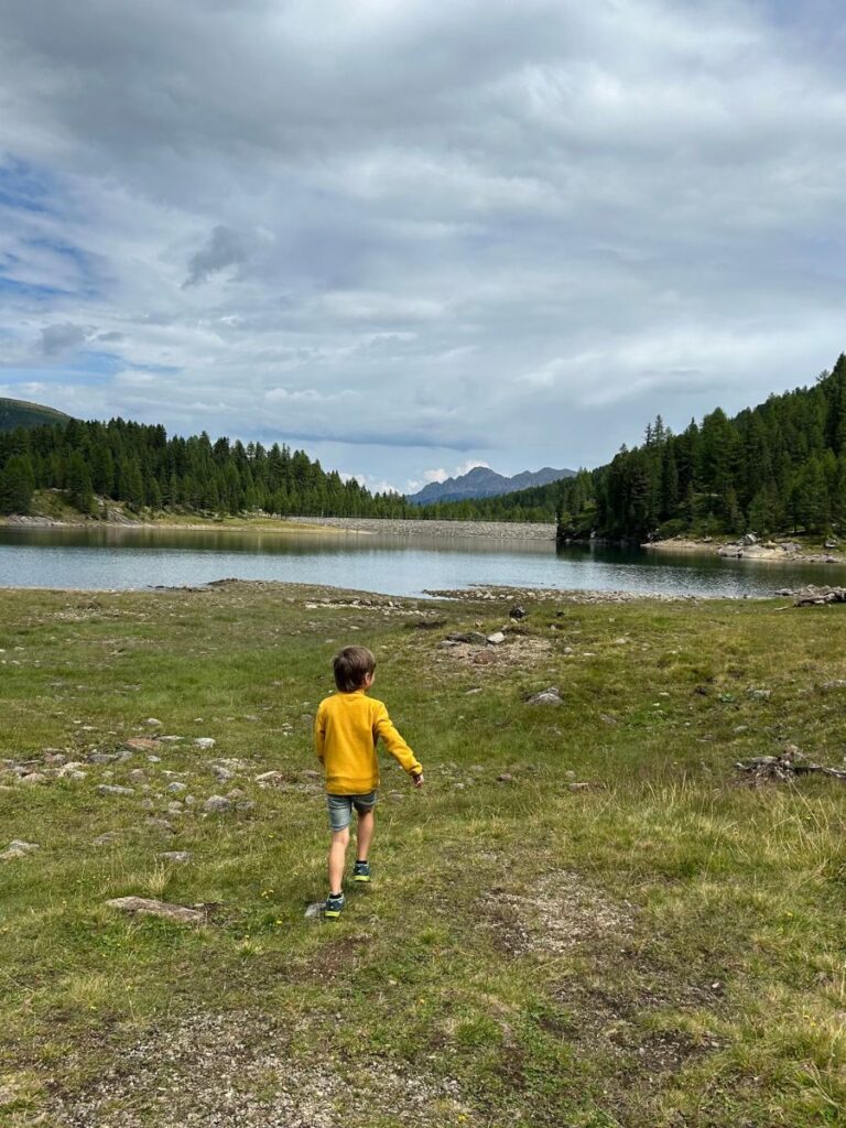 Wanderung um den Weißbrunnsee im Ultental - Wanderungen mit Kindern im Ultental
