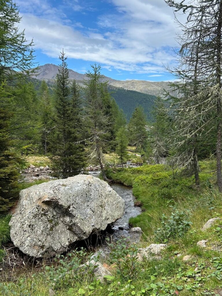Wanderung um den Weißbrunnsee im Ultental - Wanderungen mit Kindern im Ultental