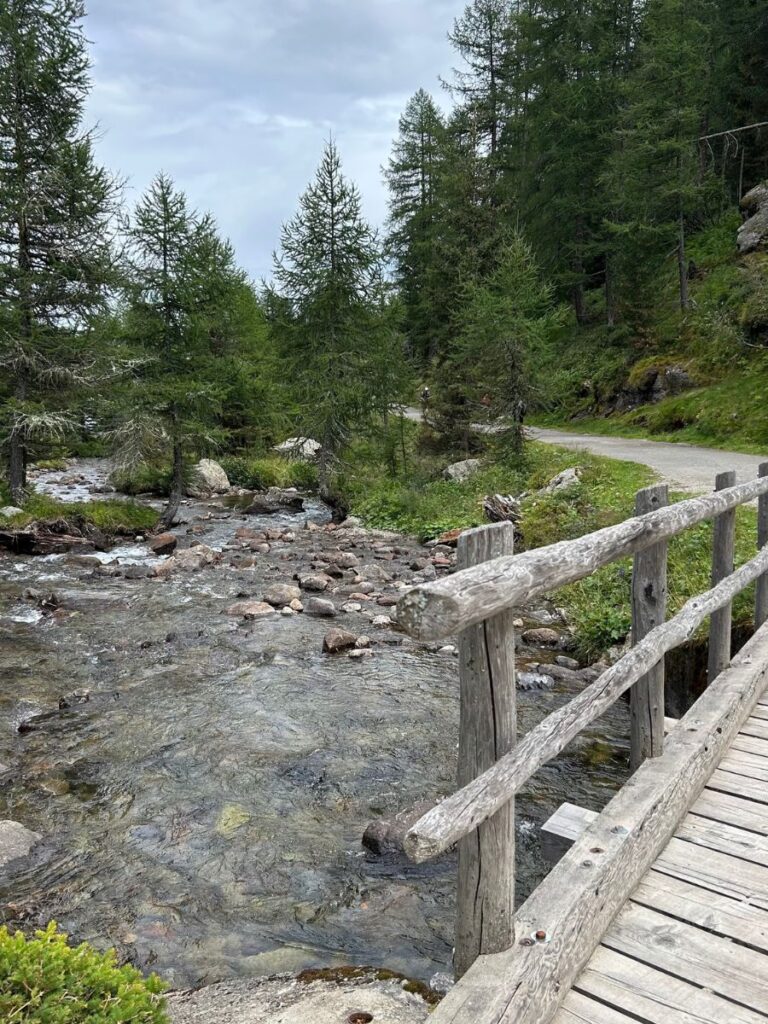 Wanderung um den Weißbrunnsee im Ultental - Wanderungen mit Kindern im Ultental