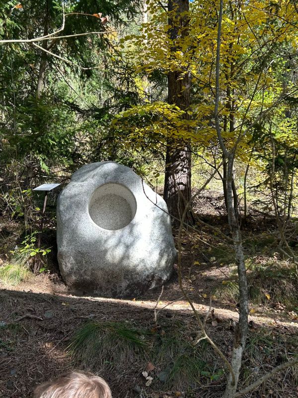 Geopfad in Teis - Erlebnisweg bei Villnöss mit Kindern (17) Geopfad in Teis - Summstein