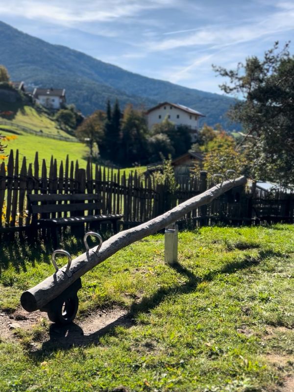 Mesner Lacke Teis_Wanderung (10) Spielplatz in Teis - Eisacktal
