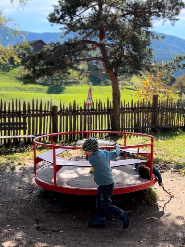 Mesner Lacke Teis_Wanderung (12) Spielplatz in Teis - Eisacktal