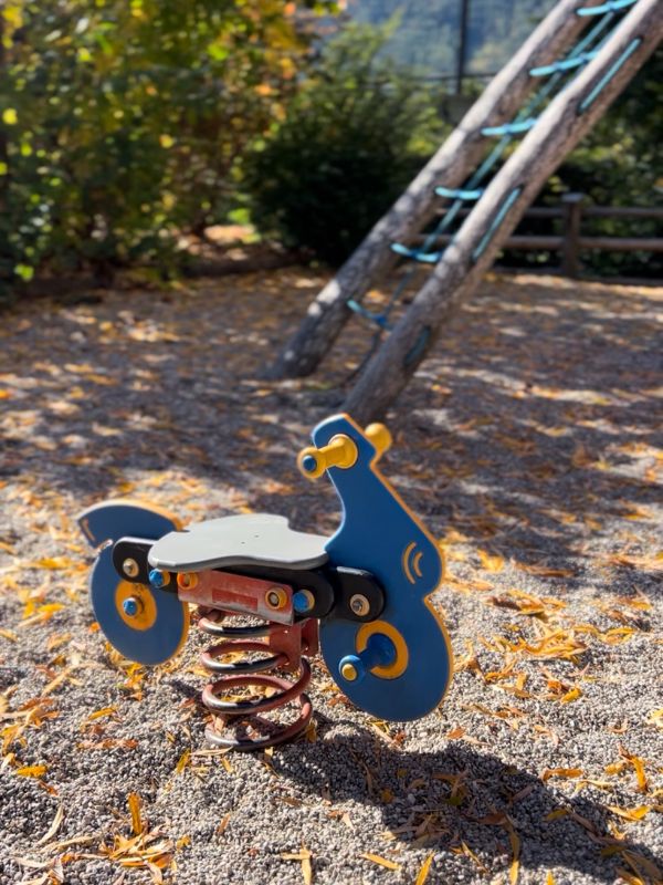 Wanderung von Brixen am Eisack entlang zum Kloster Neustift - Bistro Frischluft (23) Spielplatz beim Bistro Frischluft in Brixen