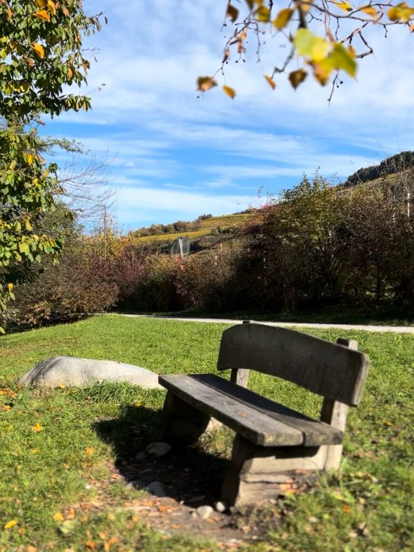 Wanderung von Brixen am Eisack entlang zum Kloster Neustift - Bistro Frischluft (7) Wanderung entlang des Eisackufers bei Brixen mit Kindern