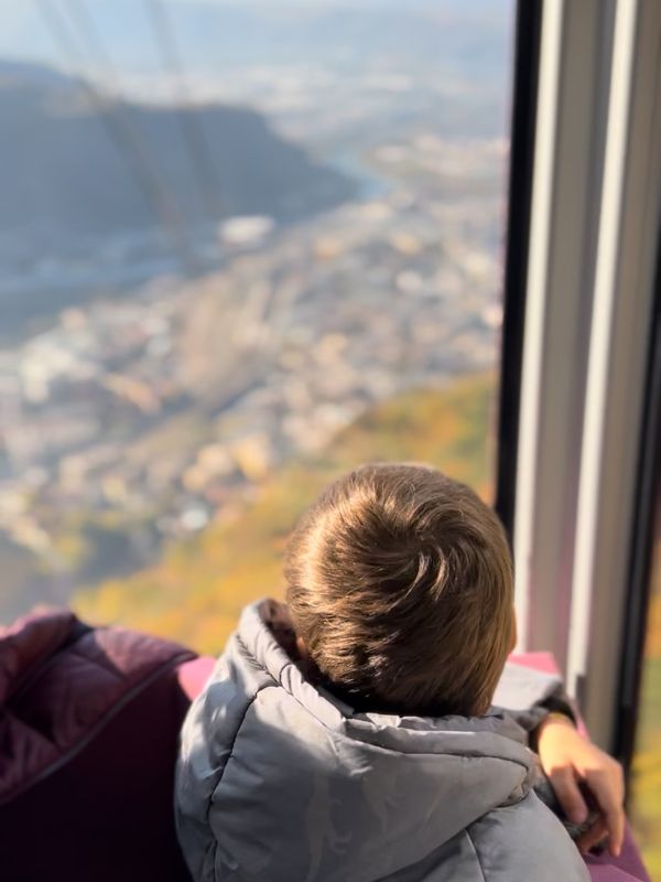 Sigmund Freud Promenade - Wanderung auf dem Ritten mit Kindern (18) Die Rittner Bahn - mit der Gondel von Bozen nach Oberbozen