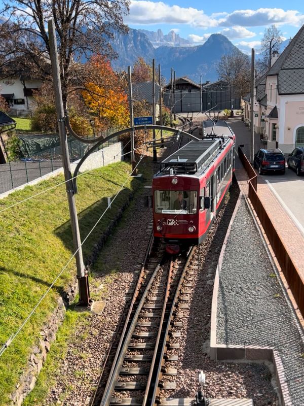 Sigmund Freud Promenade - Wanderung auf dem Ritten mit Kindern (8) Die Rittner Schmalspur Bahn in Klobenstein