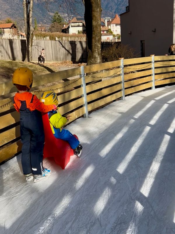 EIlsaufen in Marling mit Kindern in Südtirol (13) Eislaufen in Marling bei Meran in Südtirol mit Kindern
