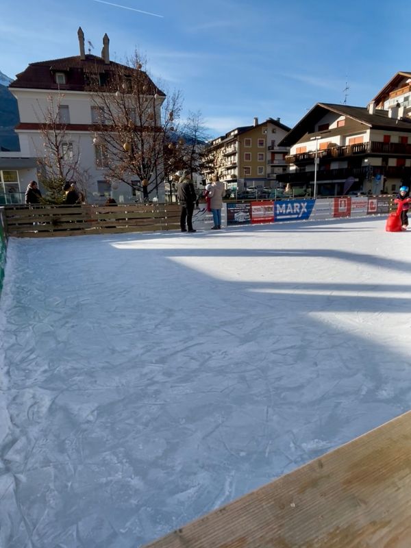 Eislaufen in Schlanders im Vinschgau