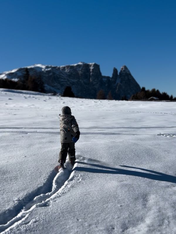 Wanderung Seiser Alm mit Kinder - zur Laurin Hütte mit Dolomitenblick (12) Die Seiser Alm im Winter - Wanderung zu Laurinhütte mit Kindern