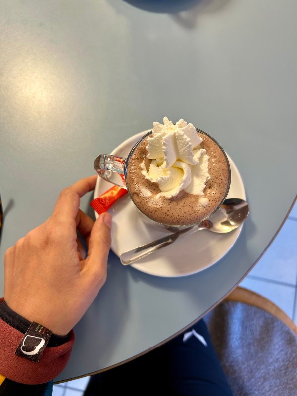 Eislaufen in der Sportzone Labnes in Sarnthein