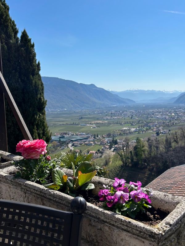 Marlinger Waalweg_Wanderung mit Kindern bei Meran in Südtirol (9) Restaurant Leitenschenke in Tscherms - Marlinger Waalweg