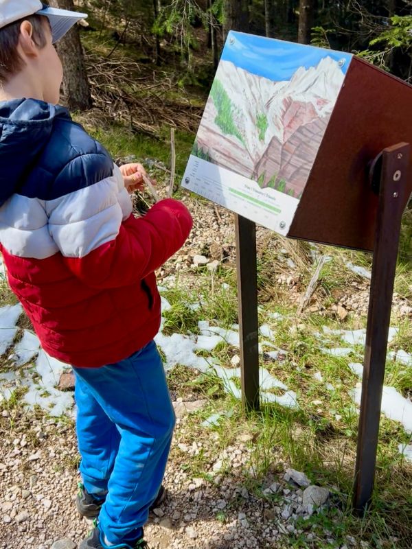 Saurierpfad Geoparc Bletterbach Aldein_Wanderung mit Kindern (19) Saurierpfad im Geoparc Bletterbach in Aldein in Südtirol - Familienführung