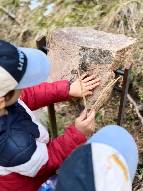 Saurierpfad Geoparc Bletterbach Aldein_Wanderung mit Kindern (20) Saurierpfad im Geoparc Bletterbach in Aldein in Südtirol - Familienführung