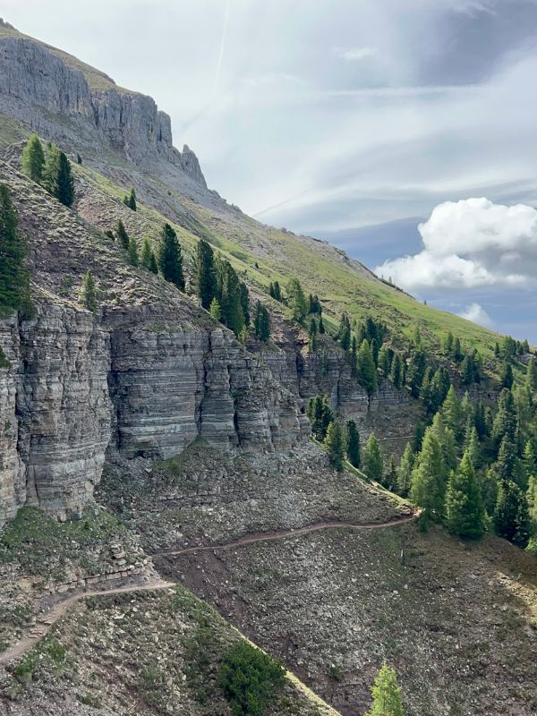 König Laurin Tour_Carezza Dolomites_Rosengarten Wanderung mit Kindern (16) König Laurin Tour am Rosengarten - Carezza Dolomites - Wandern mit Kindern in den Dolomiten in Südtirol