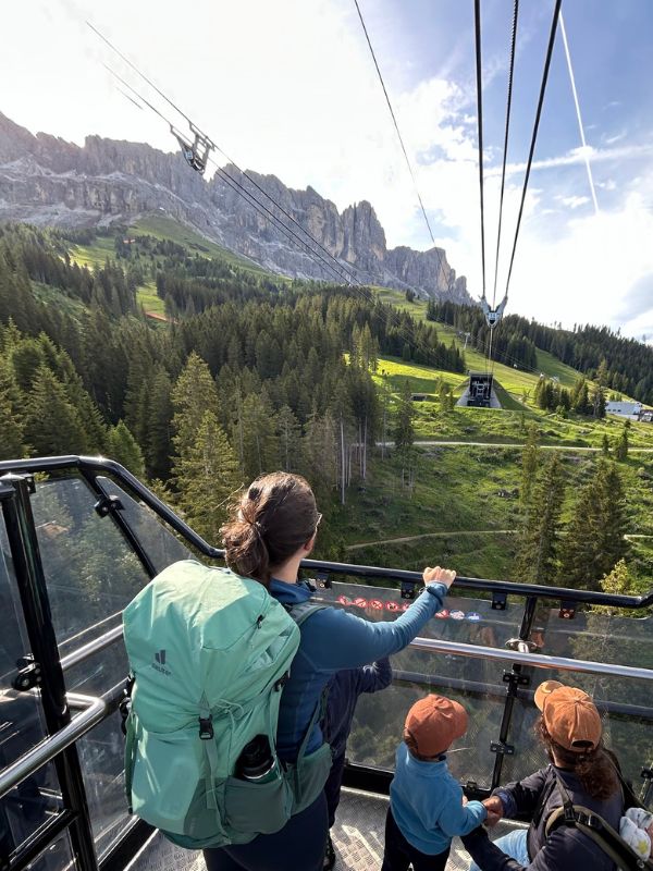 König Laurin Tour_Carezza Dolomites_Rosengarten Wanderung mit Kindern (3) König Laurin Tour am Rosengarten - Carezza Dolomites - Wandern mit Kindern in den Dolomiten in Südtirol