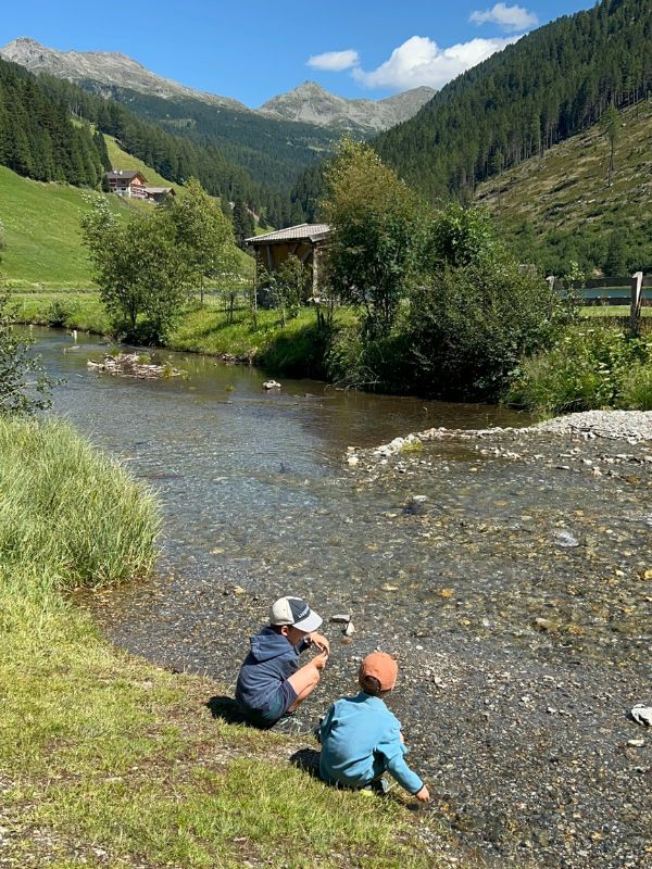 Sagenweg in Aberstückl im Sarntal_Wandern mit Kindern_Erlebnisweg (27) Der Sagenweg im Sarntal - Leichte Wanderung mit Kindern in Südtirol