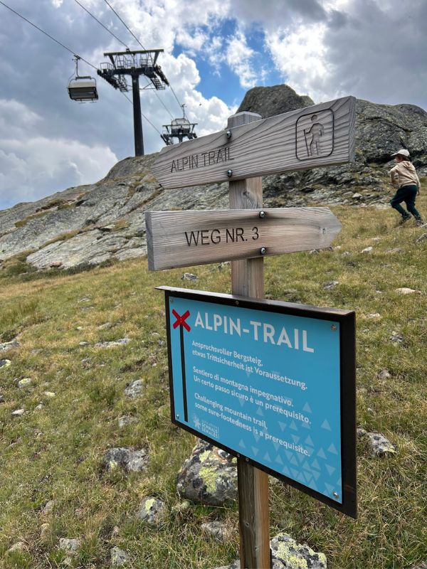 Alpin Arena Schnals_Sommer_KinderCabrio Bahn_Gletscher_Wanderungen (25) Alpin Arena Schnals - Schnalstaler Gletscher _ Sommer - Cabriobahn - Wandern mit Kindern