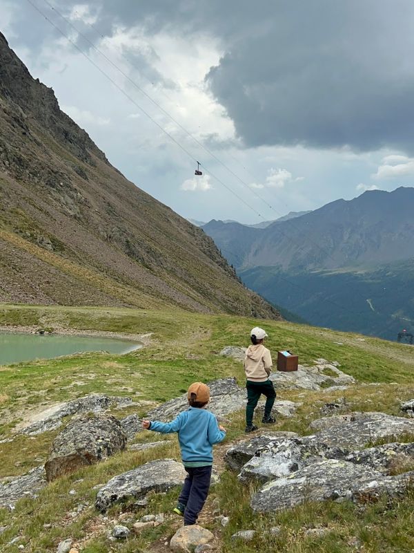 Alpin Arena Schnals_Sommer_KinderCabrio Bahn_Gletscher_Wanderungen (27) Alpin Arena Schnals - Schnalstaler Gletscher _ Sommer - Cabriobahn - Wandern mit Kindern