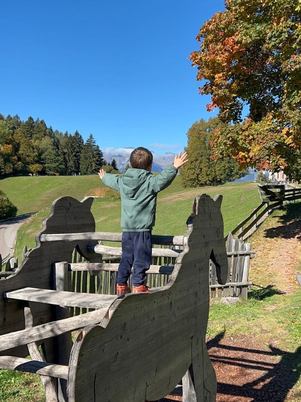 Haflinger Erlebnisweg_Hafling bei Meran_Wanderung mit dem Kinderwagen (19) Haflinger Erlebnisweg_Wanderung mit dem Kinderwagen bei Mera