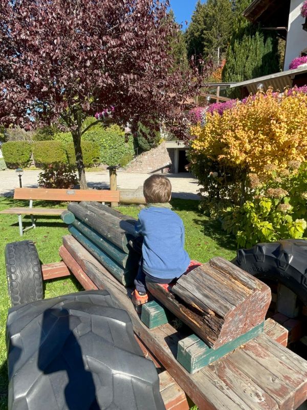 Haflinger Erlebnisweg_Hafling bei Meran_Wanderung mit dem Kinderwagen (25) Haflinger Erlebnisweg_Wanderung mit dem Kinderwagen bei Mera